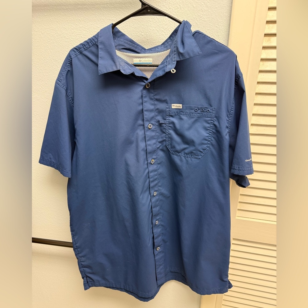 Columbia PFG with SPF protection Men's Short Sleeve Button-Down Shirt - Blue